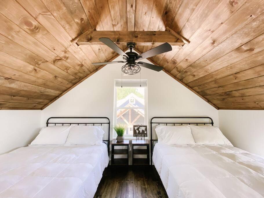 Modern Smoky Mountain Tiny House Apartment Pigeon Forge Luaran gambar